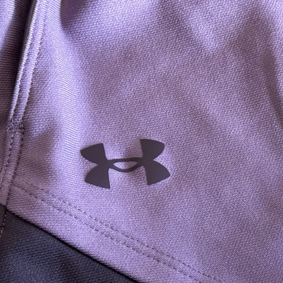 EUC Women's Under Armour Play Up
3.0 Shorts- Black Misty Purple - Picture 15 of 16